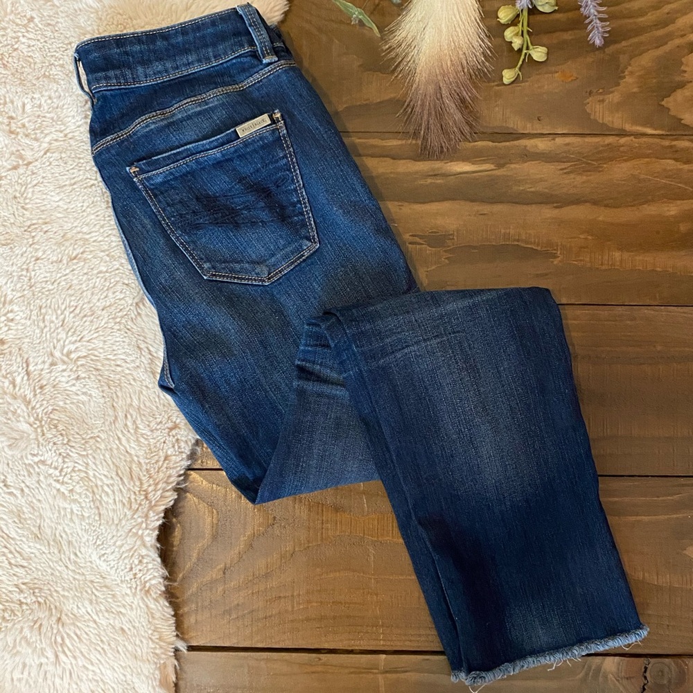 White House Black Market Slim Crop Sz 0